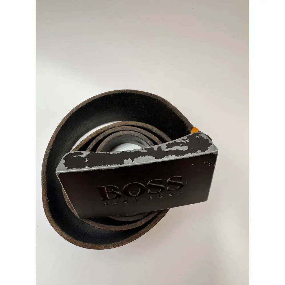 HUGO BOSS Men's Belt Brown Leather Black Matte Plaque Buckle Adjustable USED